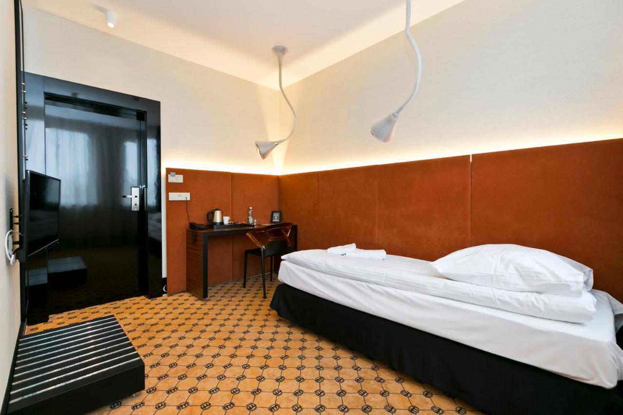 Hotel Martina Жнін Екстер'єр фото
