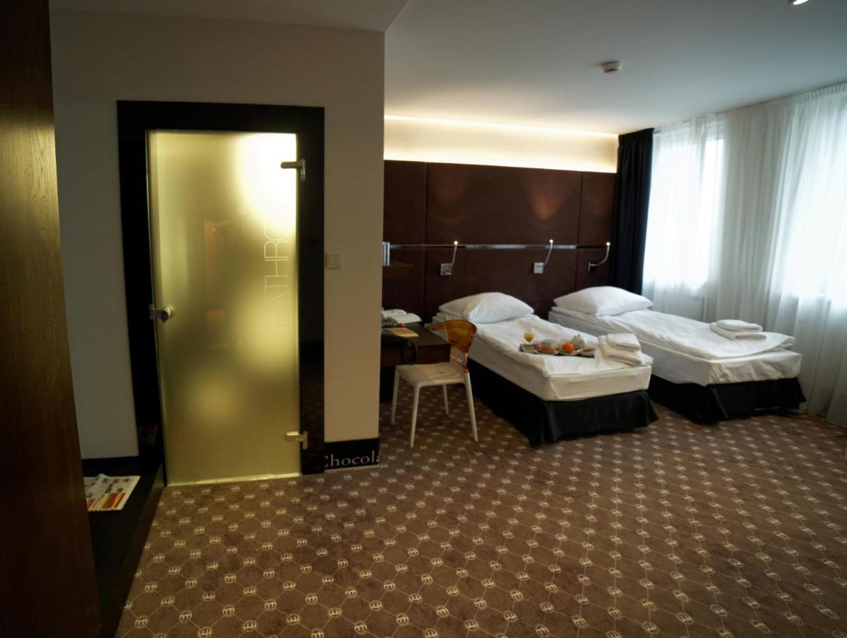 Hotel Martina Жнін Екстер'єр фото